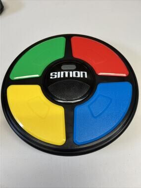Simon Says Electronic Game Hasbro 2019 Classic Toy - Tested & Working, Great Con